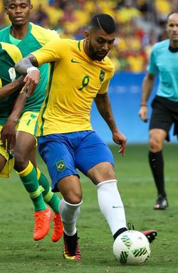 Gabriel Barbosa 2016.jpg