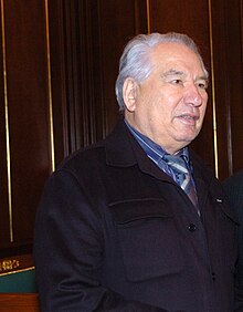 Chinghiz Aitmatov (2006-02-21).jpg