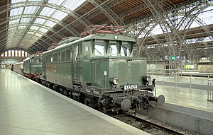 E44 046 als Denkmal in Leipzig Hbf