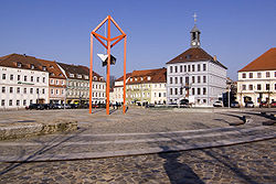 Altmarkt, v pozadí radnice