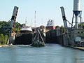 Welland Canal prechádza mestom