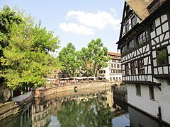 Biergarten de la place Benjamin-Zix