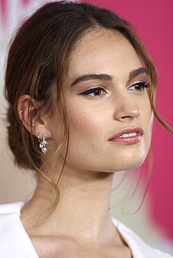 Lily James i juli 2017.