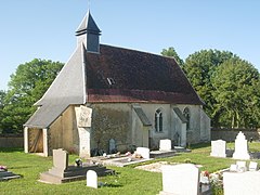 L' église entourée de son cimetière pittoresque.