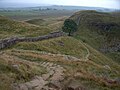 Sycamore Gap (med det såkalla Robin Hood-treet, som fekk tilnamnet fordi det blei vist i filmen Robin Hood:Prince of Thieves)[61]