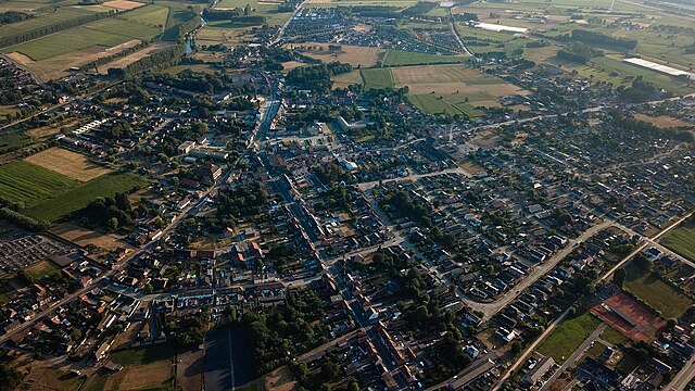 Luchtfoto van het centrum van Wachtebeke