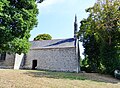 Elliant : chapelle Saint-Cloud : vue extérieure d'ensemble.