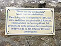 Plaque commémorative de la reddition du général Ramcke le 19 septembre 1944 (soute à munitions près du fort des Capucins)