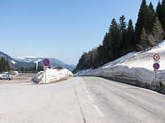 Die Passhöhe im April