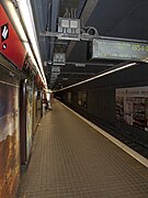 Westbound L1 platform