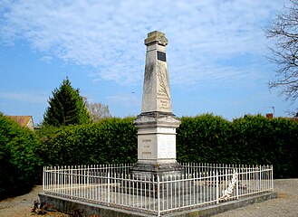 Monument aux morts.