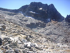 Roches fracturées au pic Bonpland (es), État de Mérida, Venezuela.