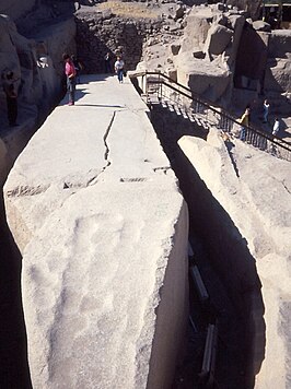 De onvoltooide obelisk in zijn groeve te Aswan in 1990.