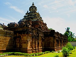 Vaikunta Perumal Temple, (731 CE–796 CE), one of the oldest temples in the city