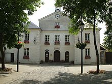 Mairie ennery.JPG