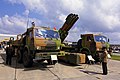 Un 9A52-4 Tornade sur châssis KamAZ-6350, présentés en 2009 à Nijni Taguil, lors de la Russia Arms Expo.