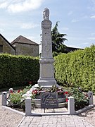 Le monument aux morts.