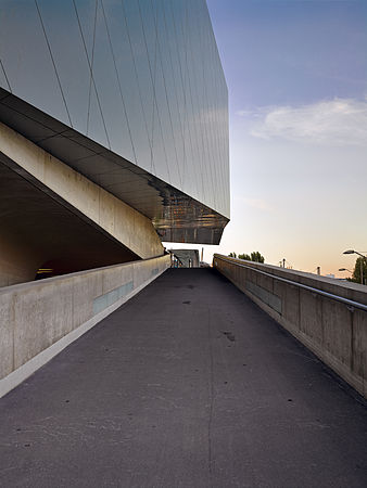 phæno Wolfsburg, Germany onramp heading Autostad