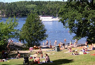 Mälarhöjdsbadet hör till Bredäng.