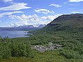 Blick von Björkliden über den Nationalpark mit Lapporten; rechts im Bild der Njulla (2004)