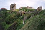 Scarborough Castle gezien vanaf de kust.