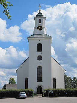 Hedesunda kyrka i juli 2011