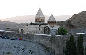 la Monaĥejo Sankta Tadeo (14a jarcento) en nordokcidenta Irano