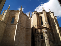 Ábside (a la izquierda el ábside de la capilla del Colegio de San Gregorio).