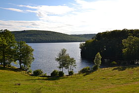 Vue du lac depuis l'île.