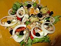 Salade niçoise với cá