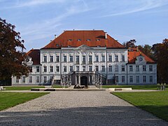 Reconstrucción del castillo de Haimhausen (1745-1750), un antiguo palacio barroco del siglo XVII para el conde Sigmund von Haimhausen