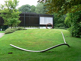 Raumplastik Große Kurve I 1980, beeldenpark Quadrat Bottrop