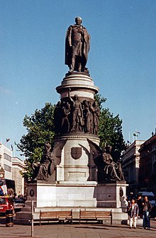 Daniel O'Connell statue 1998-1.jpg