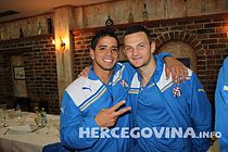 Verdediger Luis Ibáñez (links) speelde zeven jaar voor de Modri en Ivan Tomečak (rechts) werd in de zomer van 2013/14 verkocht aan HNK Rijeka.