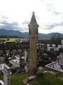 Älteste gotische Totenleuchte Österreichs auf dem Pfarrfriedhof