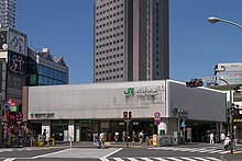 Yoyogi-Station-01.jpg