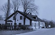 Mejeriet omkring 1959, med salgsvognen til højre