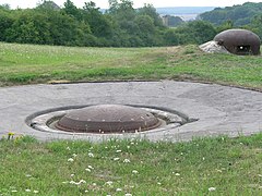 Torreta de 81 mm eclipsada, protegida per una campana GFM (ouvrage de l'Immerhof, bloc 3)