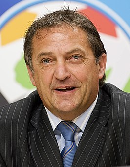 Gary Mabbutt in 2009