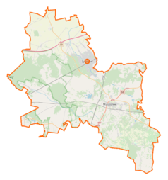 Mapa konturowa powiatu żyrardowskiego, po prawej nieco u góry znajduje się punkt z opisem „Kuklówka Zarzeczna”