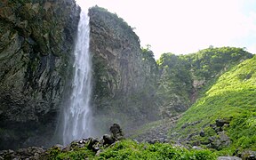 Hyakuyojō-Wasserfall (百四丈滝)