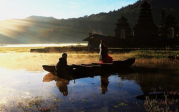 prewedding ring Danu Tamblingan