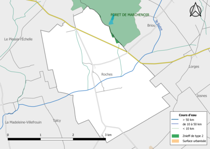 La « Forêt de Marche Noir », ZNIEFF de type 2 localisées sur la commune[Note 2], est située en lisière nord de la commune.