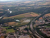 Vue aérienne de l'autoroute au nord de Jumet.