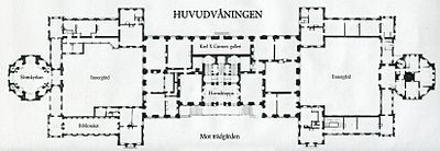 Drottningholms slott, planritningar, huvudvåningen (till vänster) och övervåningen. Trädgården ligger nedåt på ritningen.