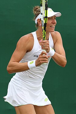 Yanina Wickmayer