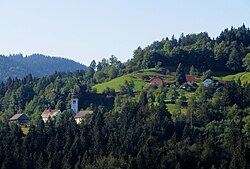 pogled na Jarčje Brdo i rimokatoličku crkvu "Sv. Valentin"