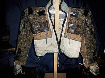 Antique Japanese (samurai) Edo period karuta sashinuki style kote. Kote made in one piece in the form of a short Jacket.