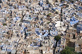 Les maisons bleues des brahmanes.