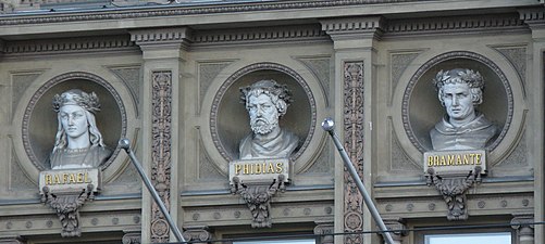 Busts of the three greats: Raphael, Phidias and Bramante[7]